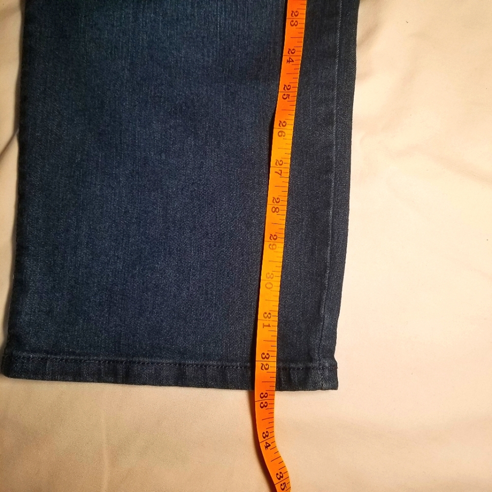 Nine West Dark Wash Denim Capris Size 14 - Picture 4 of 5